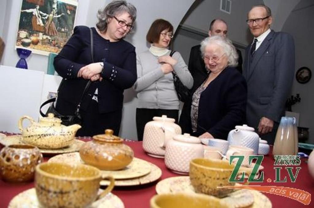 Izstāde «Māla brīnumainās pārvērtības 50 gados» veltīta lielākajam keramikas izstrādājumu ražotājam Baltijas valstīs SIA «Keramika LV», tajā līdz 26.maijam aplūkojami darinājumi no uzņēmuma pirmsākumiem līdz mūsdienām.
Kādreiz saukts par...
Autors: Agris Samcovs