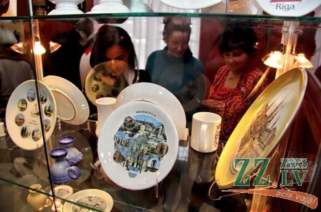 Izstāde «Māla brīnumainās pārvērtības 50 gados» veltīta lielākajam keramikas izstrādājumu ražotājam Baltijas valstīs SIA «Keramika LV», tajā līdz 26.maijam aplūkojami darinājumi no uzņēmuma pirmsākumiem līdz mūsdienām.
Kādreiz saukts par...
Autors: Agris Samcovs