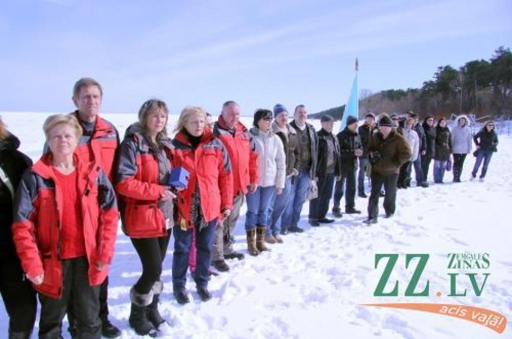 7.aprīlis ir Pasaules veselības diena. Par godu tai Bulduros notikusi ziemas peldētāju 37.sezonas noslēguma skate, kurā piedalījušies arī Jelgavas «roņi».