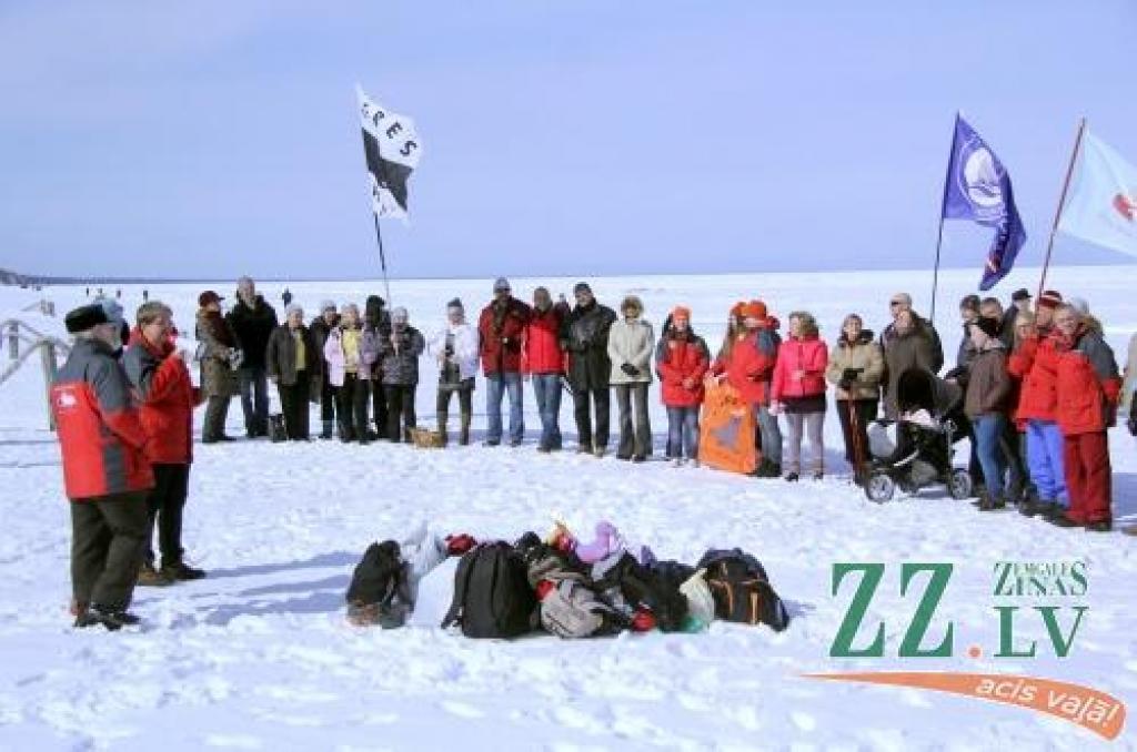 7.aprīlis ir Pasaules veselības diena. Par godu tai Bulduros notikusi ziemas peldētāju 37.sezonas noslēguma skate, kurā piedalījušies arī Jelgavas «roņi».