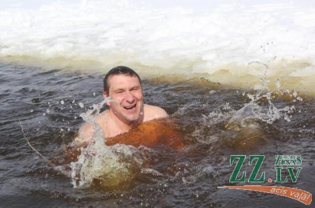 7.aprīlis ir Pasaules veselības diena. Par godu tai Bulduros notikusi ziemas peldētāju 37.sezonas noslēguma skate, kurā piedalījušies arī Jelgavas «roņi».