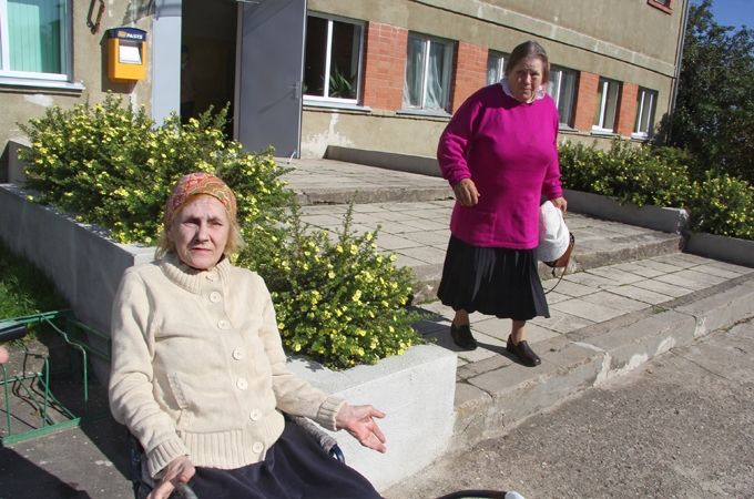 Ruta Petrovska ilgi dzīvojusi citviet, bet tagad atgriezusies uz dzīvi Krimūnās.