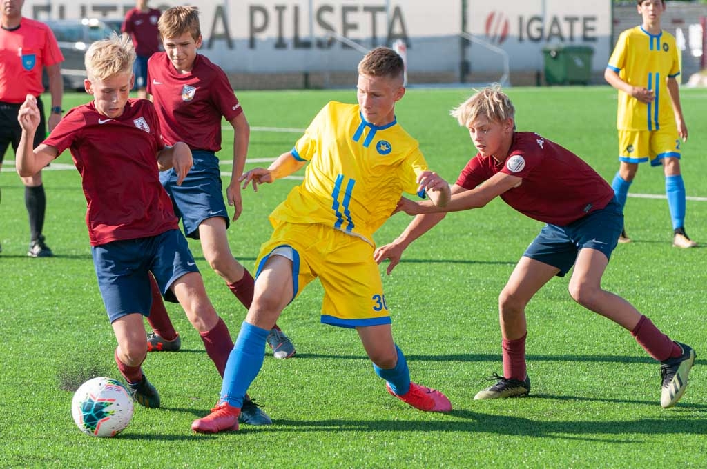 Latvijas jaunatnes futbola čempionāta U-14 Elites grupas spēle starp FS “Jelgava” un FK “Spartaks” / SK “Super Nova” 2020. gada 18. jūlijā

