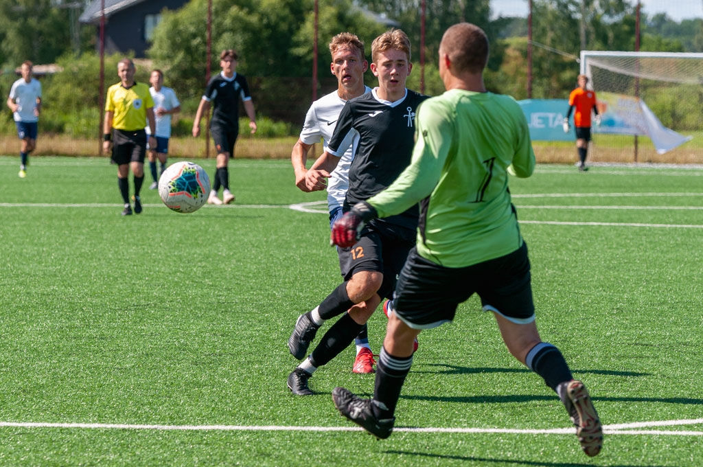 Jaunatnes čempionāta futbolā meistarības grupas U-18 vecuma jauniešu otrās kārtas spēle starp FS “Jelgava” un Jēkabpils SS komandām 2020. gada 15. jūlijā