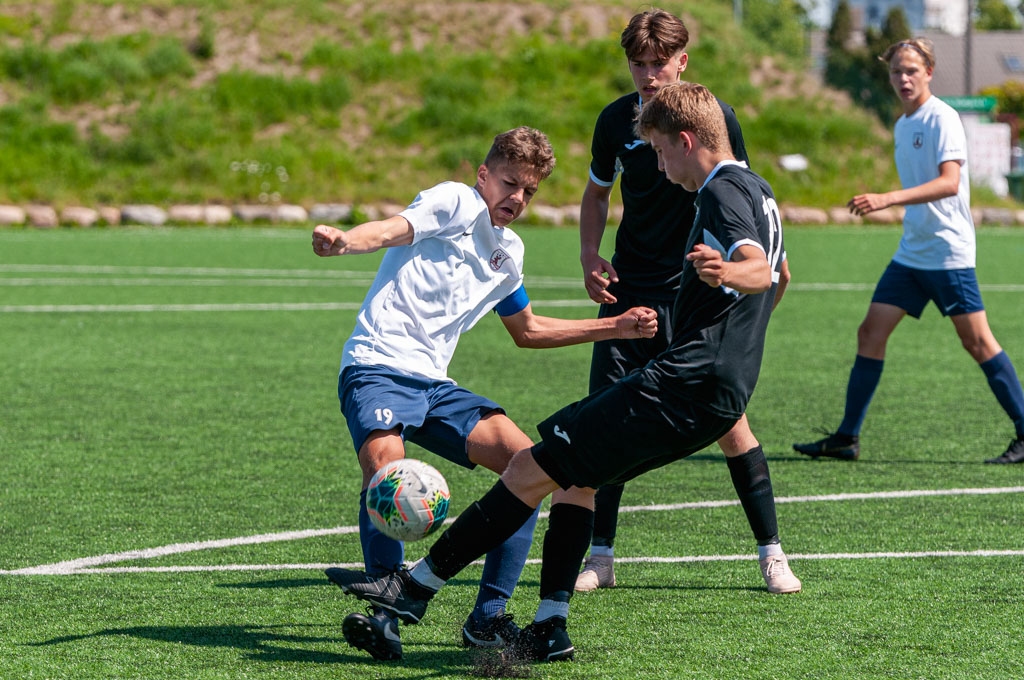 Jaunatnes čempionāta futbolā meistarības grupas U-18 vecuma jauniešu otrās kārtas spēle starp FS “Jelgava” un Jēkabpils SS komandām 2020. gada 15. jūlijā