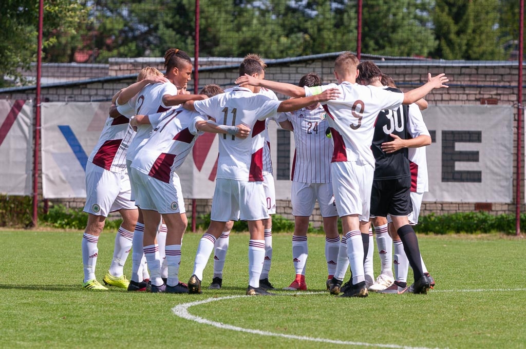 Latvijas U-17 futbola izlase