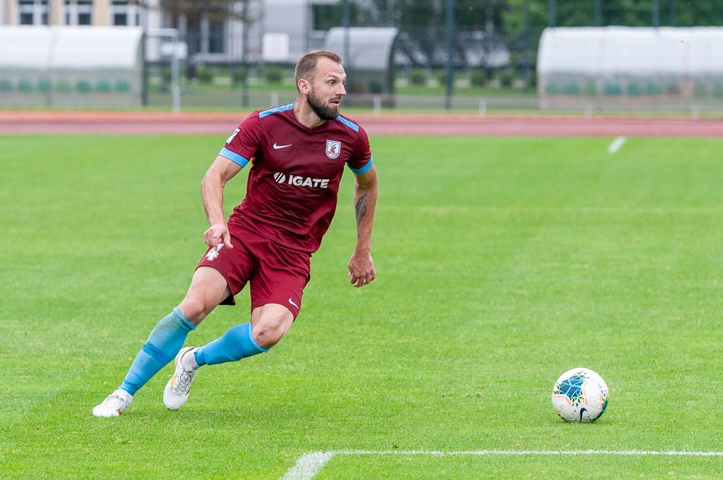 FK "Jelgava" aizsargs Ingus Šlampe