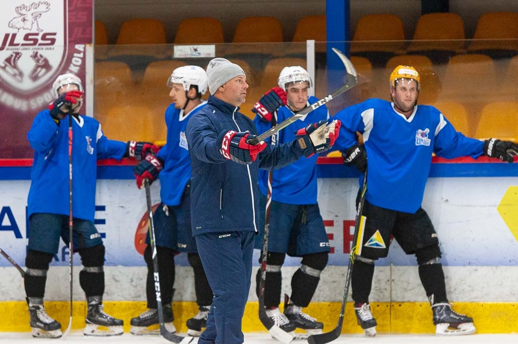 HK "Zemgale/LLU" galvenais treneris Valērijs Kuļibaba