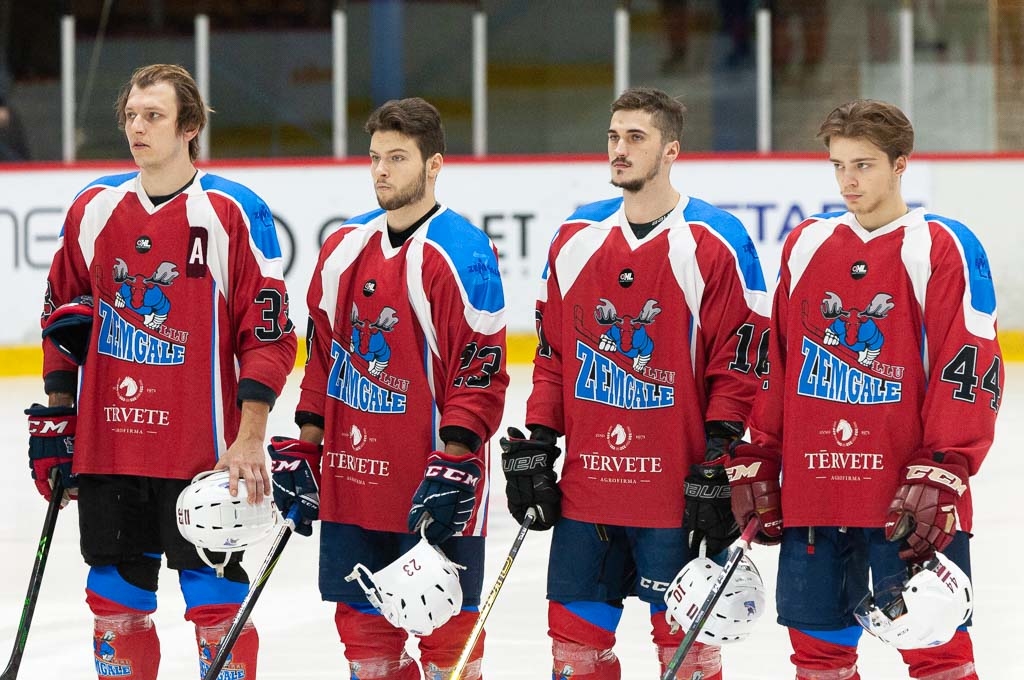 (no kreisās): Aleksandrs Galkins, Ralfs Jevdokimovs, Emīls Ģēģeris, Harijs Brants
