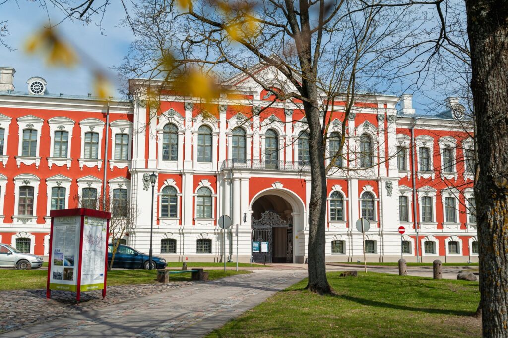 Aluksniesiem.lv raksta attēla aizvietotājs